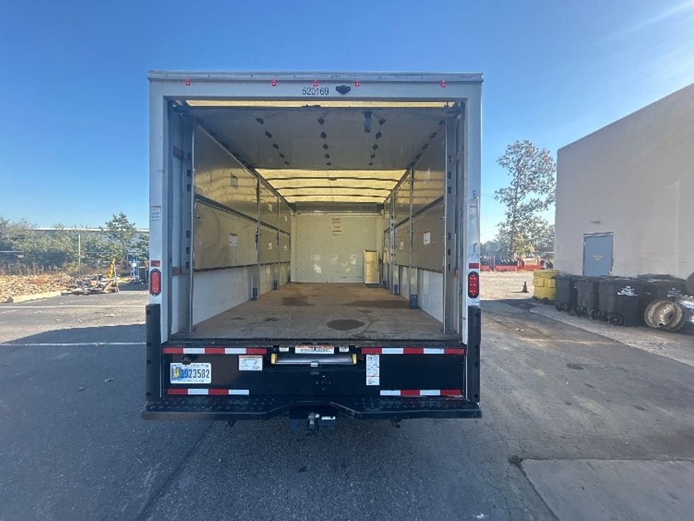 Light Duty Box Truck-Light and Medium Duty Trucks-GMC-2022-Savana G33903-Millville-NJ-30,832\n\t\tmiles-$ 40,250 - Image 7