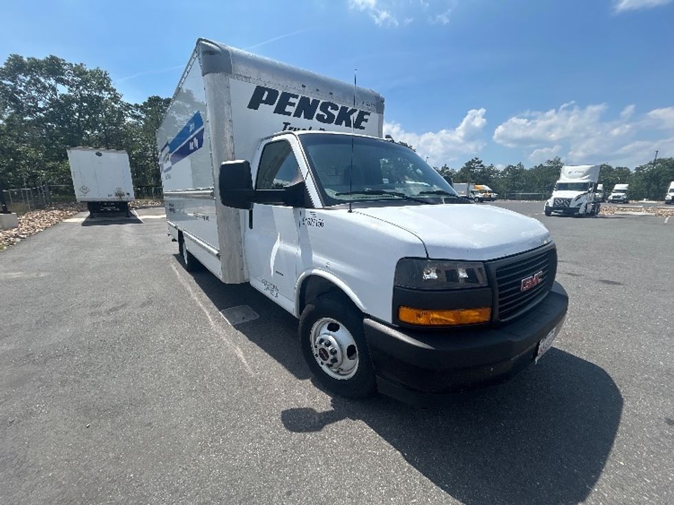 Light Duty Box Truck-Light and Medium Duty Trucks-GMC-2022-Savana G33903-Millville-NJ-66,644\n\t\tmiles-$ 34,500 - Image 1