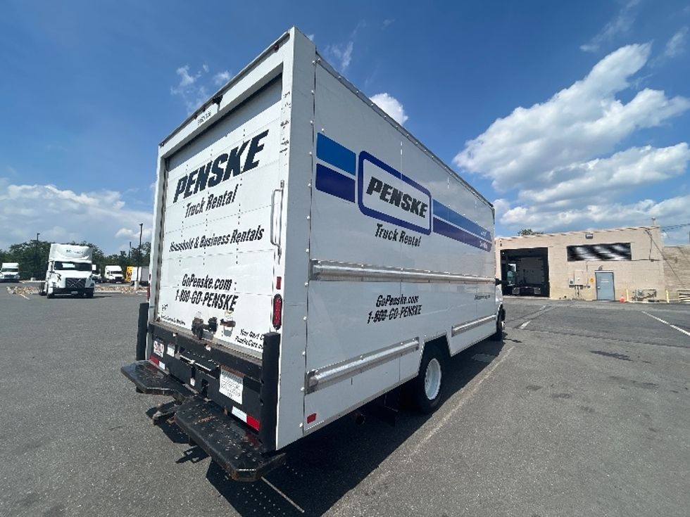 Light Duty Box Truck-Light and Medium Duty Trucks-GMC-2022-Savana G33903-Millville-NJ-66,644\n\t\tmiles-$ 34,500 - Image 13