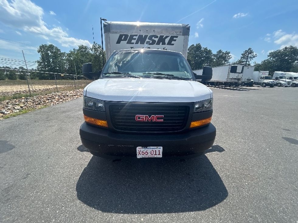Light Duty Box Truck-Light and Medium Duty Trucks-GMC-2022-Savana G33903-Millville-NJ-66,644\n\t\tmiles-$ 34,500 - Image 2