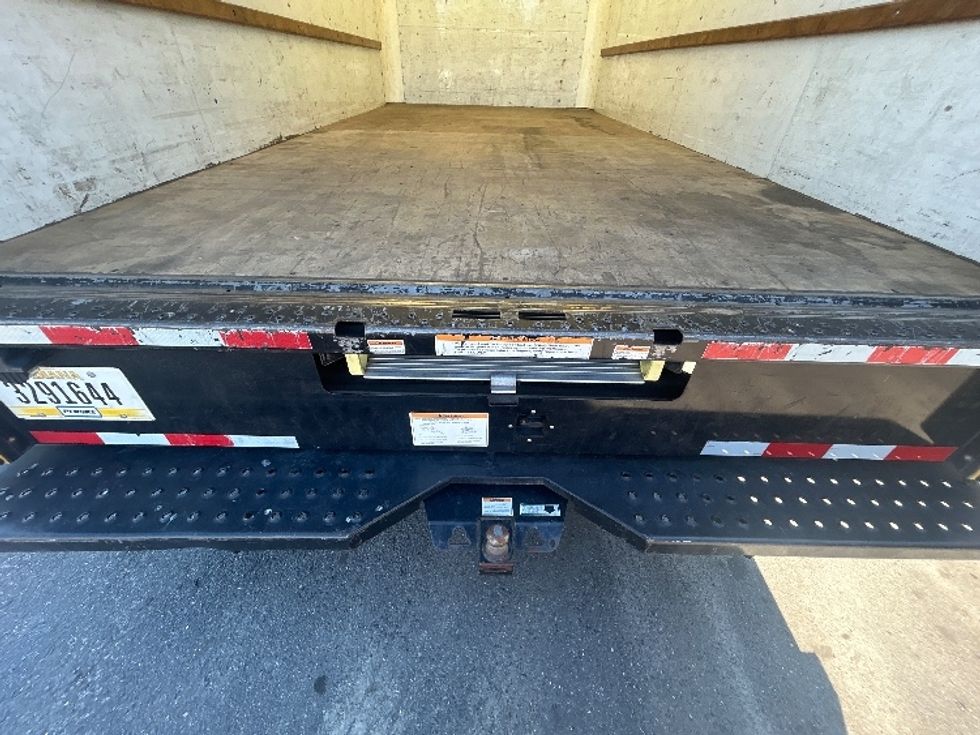 Light Duty Box Truck-Light and Medium Duty Trucks-GMC-2022-Savana G33903-Millville-NJ-74,465\n\t\tmiles-$ 31,750 - Image 10