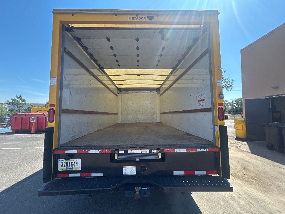Light Duty Box Truck-Light and Medium Duty Trucks-GMC-2022-Savana G33903-Millville-NJ-74,465\n\t\tmiles-$ 31,750 - Image 8