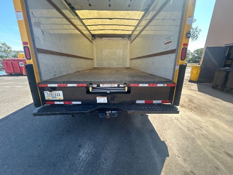 Light Duty Box Truck-Light and Medium Duty Trucks-GMC-2022-Savana G33903-Millville-NJ-74,465\n\t\tmiles-$ 31,750 - Image 9