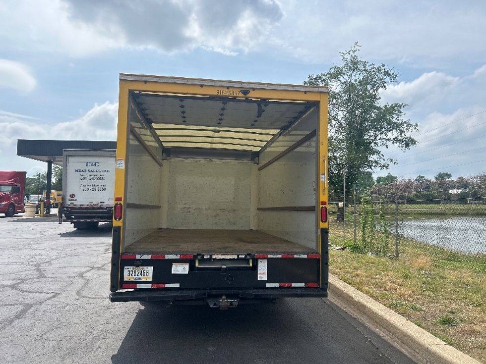 Light Duty Box Truck-Light and Medium Duty Trucks-GMC-2022-Savana G33903-Millville-NJ-98,866\n\t\tmiles-$ 27,750 - Image 8