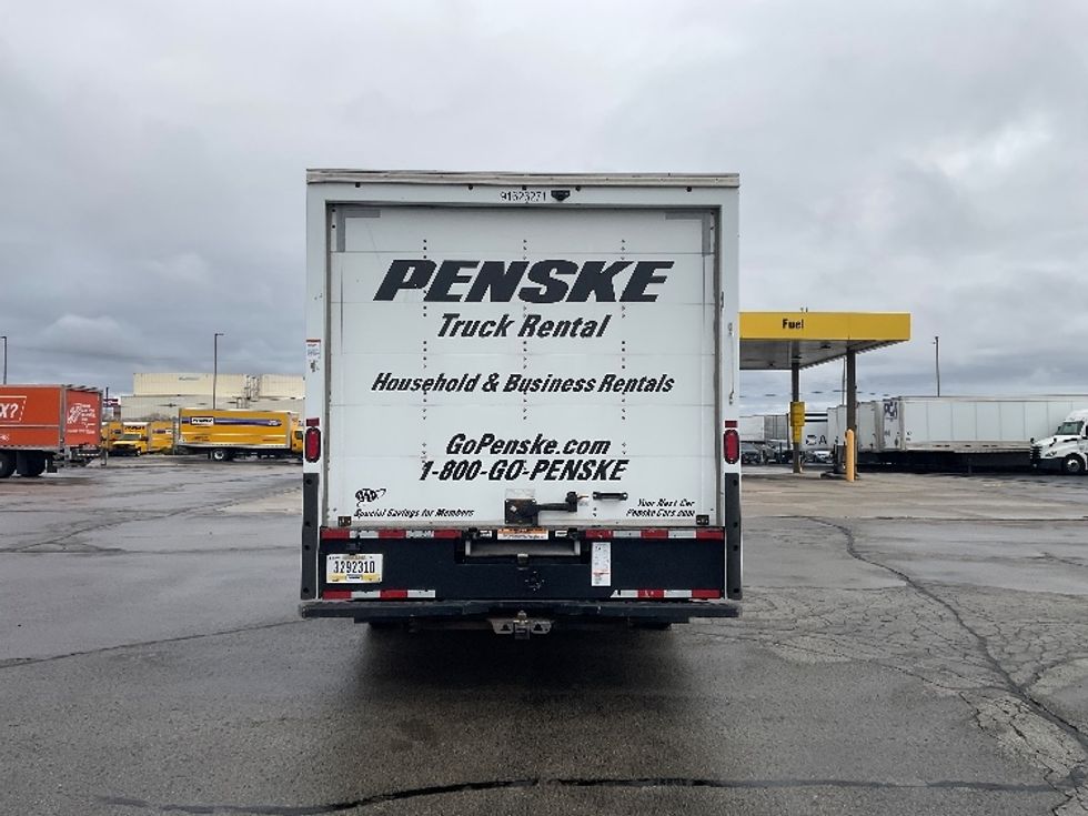 Light Duty Box Truck-Light and Medium Duty Trucks-GMC-2022-Savana G33903-Milwaukee-WI-109,557\n\t\tmiles-$ 28,000 - Image 7
