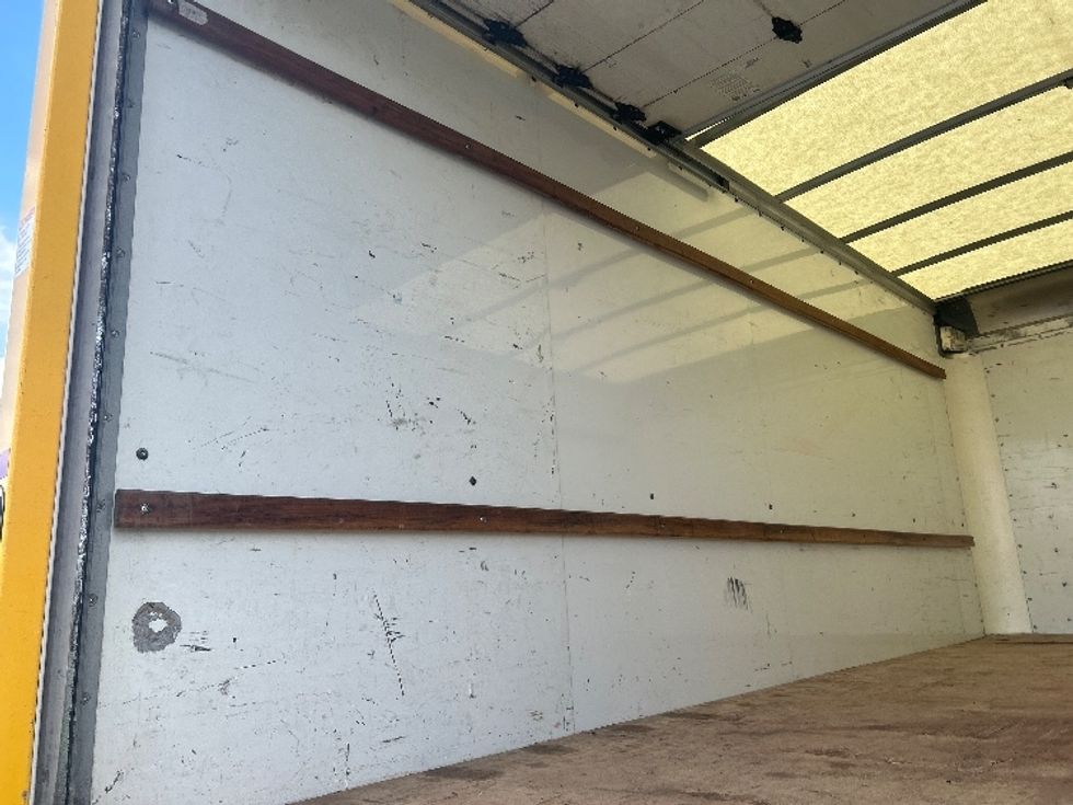 Light Duty Box Truck-Light and Medium Duty Trucks-GMC-2022-Savana G33903-Milwaukee-WI-109,612\n\t\tmiles-$ 24,500 - Image 10