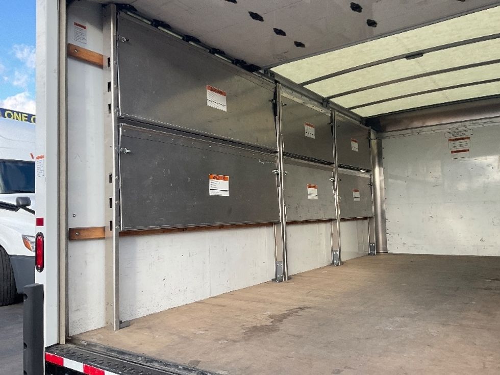 Light Duty Box Truck-Light and Medium Duty Trucks-GMC-2022-Savana G33903-Milwaukee-WI-28,299\n\t\tmiles-$ 46,500 - Image 10