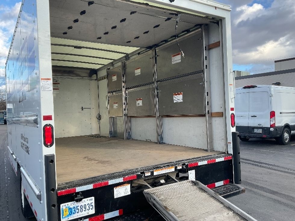 Light Duty Box Truck-Light and Medium Duty Trucks-GMC-2022-Savana G33903-Milwaukee-WI-28,299\n\t\tmiles-$ 46,500 - Image 11