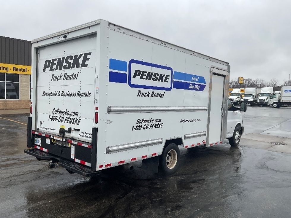 Light Duty Box Truck-Light and Medium Duty Trucks-GMC-2022-Savana G33903-Milwaukee-WI-28,299\n\t\tmiles-$ 46,500 - Image 12