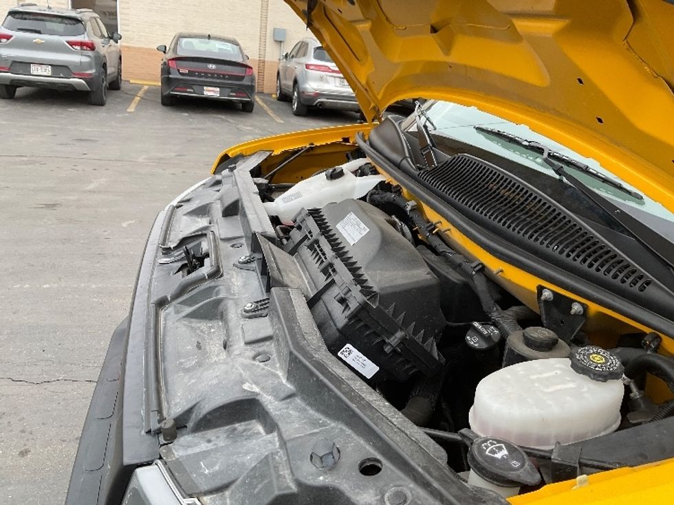 Light Duty Box Truck-Light and Medium Duty Trucks-GMC-2022-Savana G33903-Milwaukee-WI-36,882\n\t\tmiles-$ 40,500 - Image 21