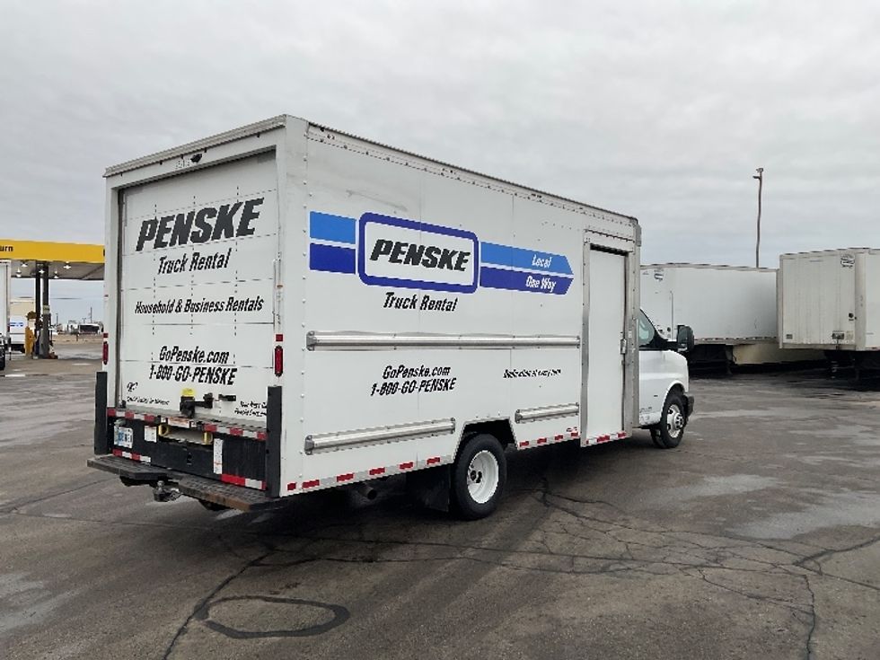 Light Duty Box Truck-Light and Medium Duty Trucks-GMC-2022-Savana G33903-Milwaukee-WI-50,662\n\t\tmiles-$ 44,000 - Image 13