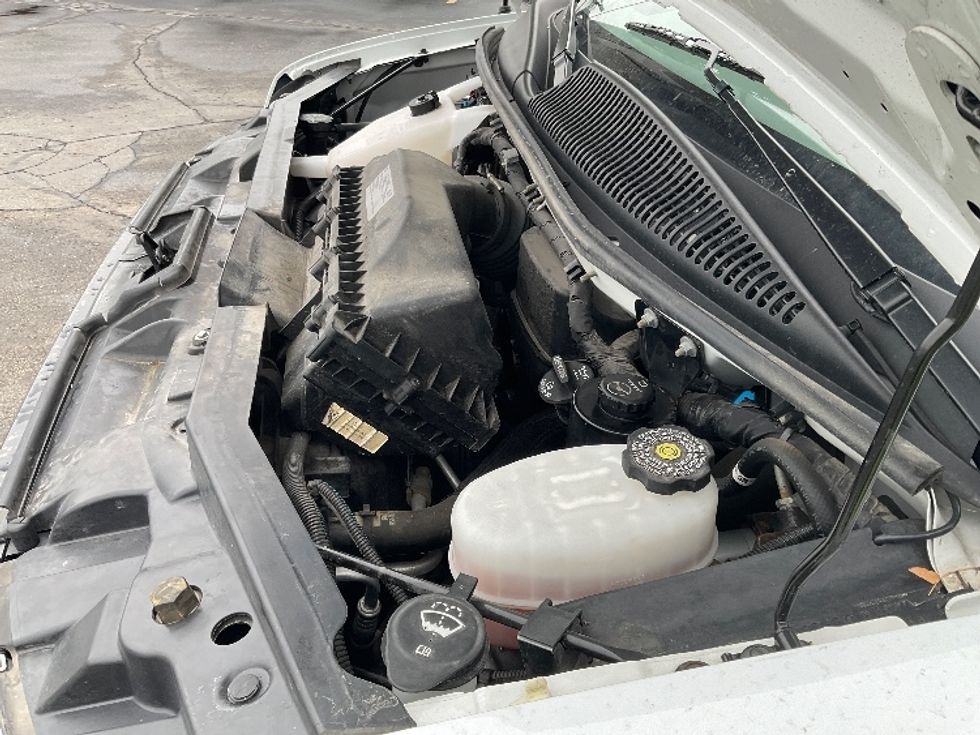 Light Duty Box Truck-Light and Medium Duty Trucks-GMC-2022-Savana G33903-Milwaukee-WI-50,662\n\t\tmiles-$ 44,000 - Image 24