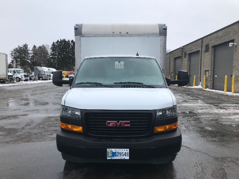 Light Duty Box Truck-Light and Medium Duty Trucks-GMC-2022-Savana G33903-Milwaukee-WI-52,107\n\t\tmiles-$ 41,000 - Image 2