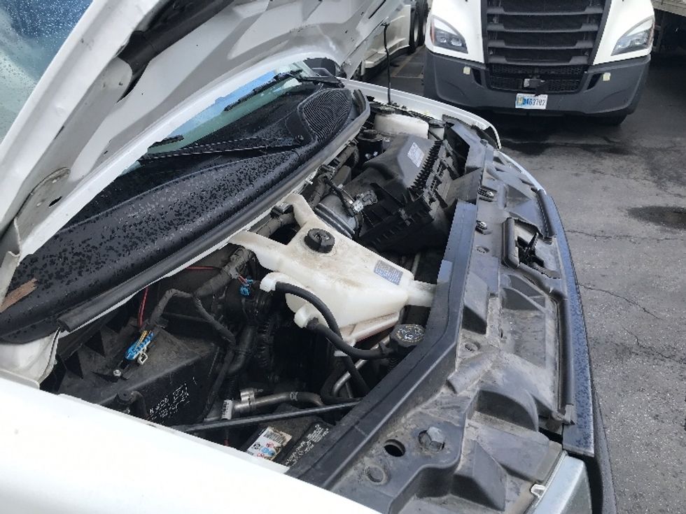 Light Duty Box Truck-Light and Medium Duty Trucks-GMC-2022-Savana G33903-Milwaukee-WI-52,107\n\t\tmiles-$ 41,000 - Image 23