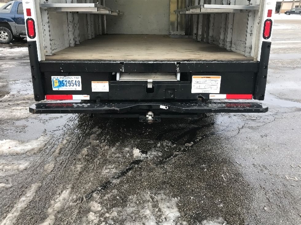 Light Duty Box Truck-Light and Medium Duty Trucks-GMC-2022-Savana G33903-Milwaukee-WI-52,107\n\t\tmiles-$ 41,000 - Image 9