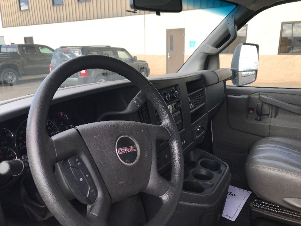 Light Duty Box Truck-Light and Medium Duty Trucks-GMC-2022-Savana G33903-Milwaukee-WI-53,776\n\t\tmiles-$ 40,750 - Image 16