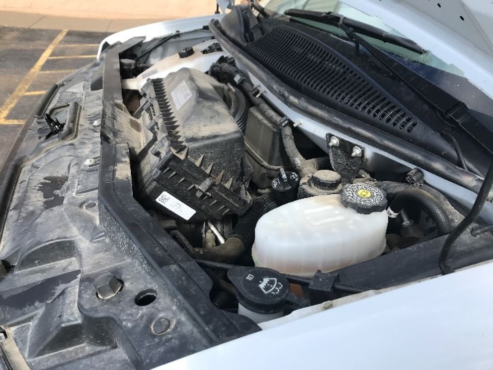 Light Duty Box Truck-Light and Medium Duty Trucks-GMC-2022-Savana G33903-Milwaukee-WI-53,776\n\t\tmiles-$ 40,750 - Image 23