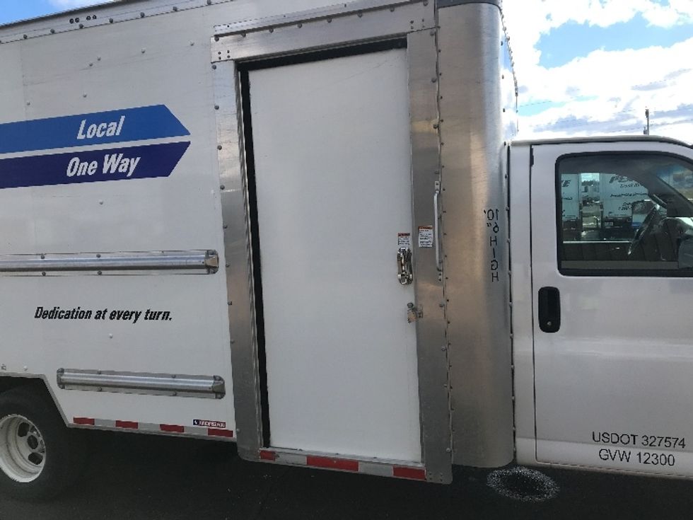 Light Duty Box Truck-Light and Medium Duty Trucks-GMC-2022-Savana G33903-Milwaukee-WI-53,776\n\t\tmiles-$ 40,750 - Image 24