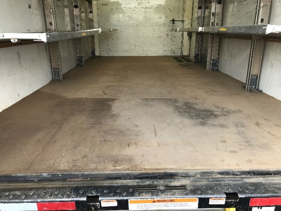 Light Duty Box Truck-Light and Medium Duty Trucks-GMC-2022-Savana G33903-Milwaukee-WI-53,776\n\t\tmiles-$ 40,750 - Image 9