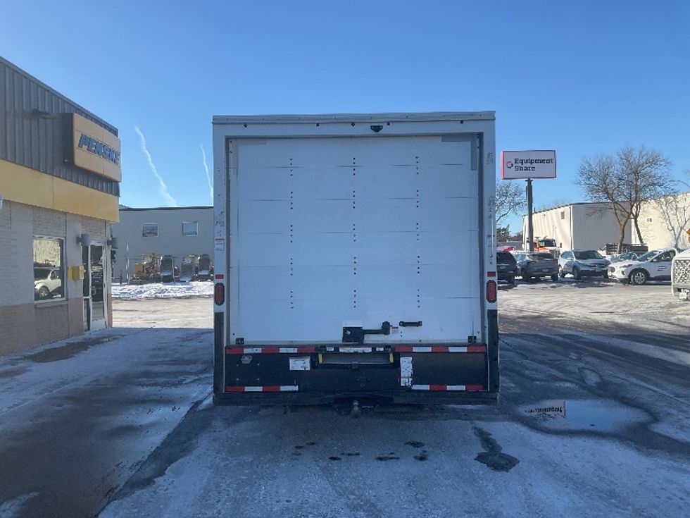 Light Duty Box Truck-Light and Medium Duty Trucks-GMC-2022-Savana G33903-Milwaukee-WI-54,818\n\t\tmiles-$ 40,500 - Image 7