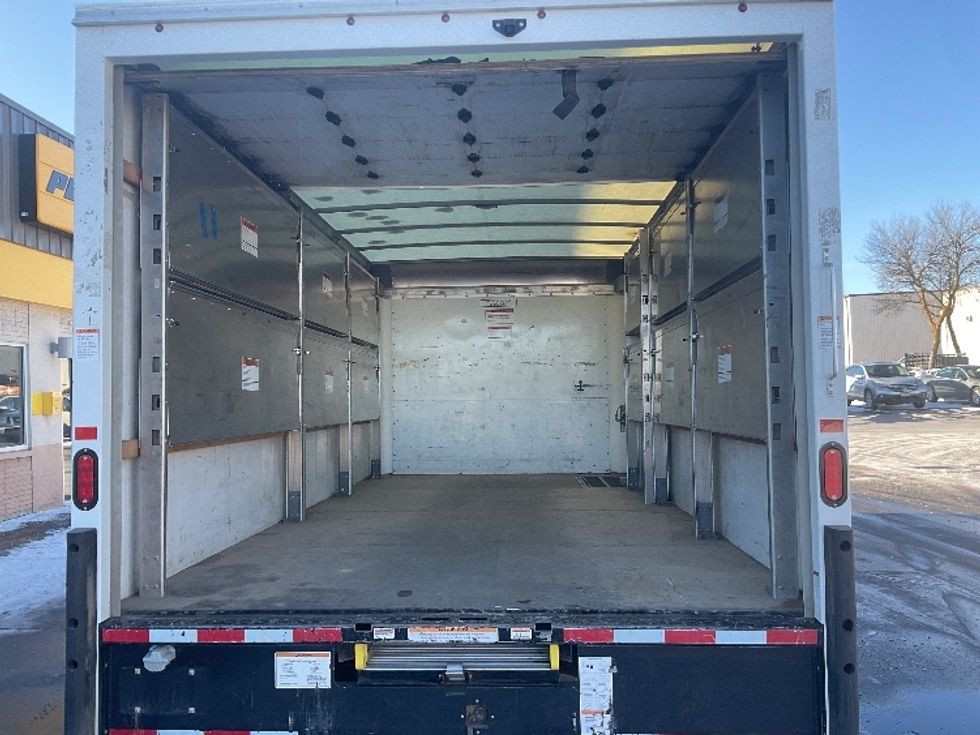 Light Duty Box Truck-Light and Medium Duty Trucks-GMC-2022-Savana G33903-Milwaukee-WI-54,818\n\t\tmiles-$ 40,500 - Image 8