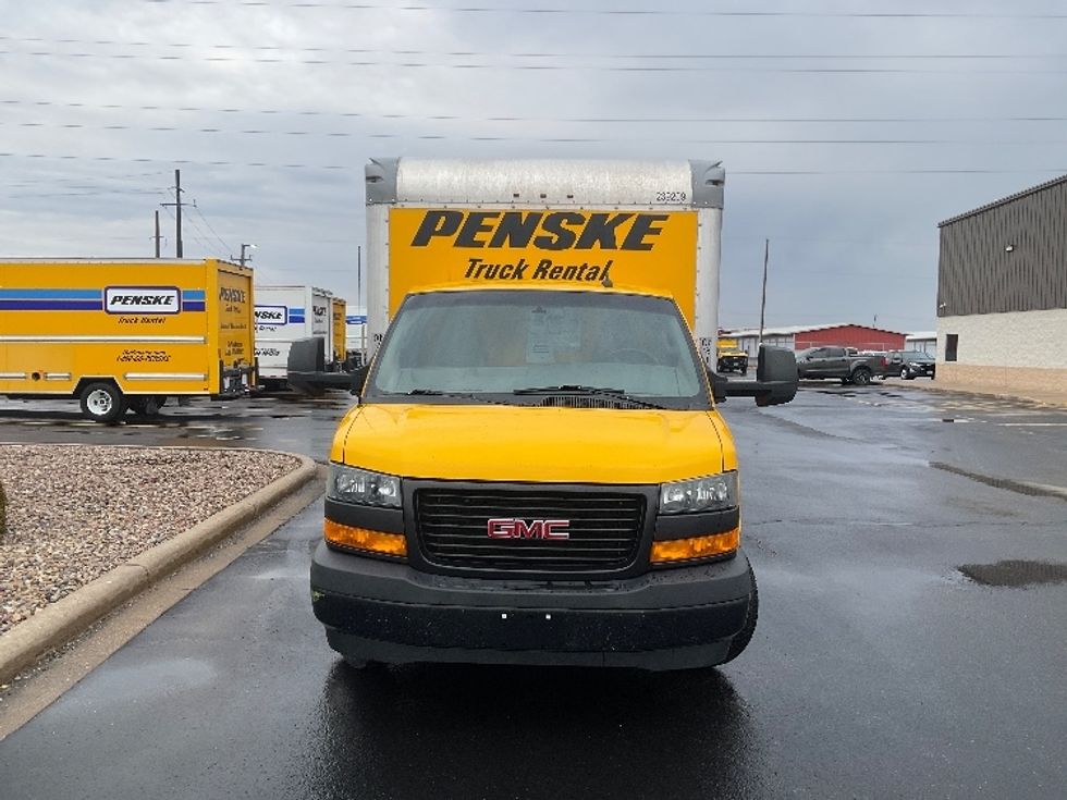 Light Duty Box Truck-Light and Medium Duty Trucks-GMC-2022-Savana G33903-Milwaukee-WI-55,441\n\t\tmiles-$ 36,500 - Image 2