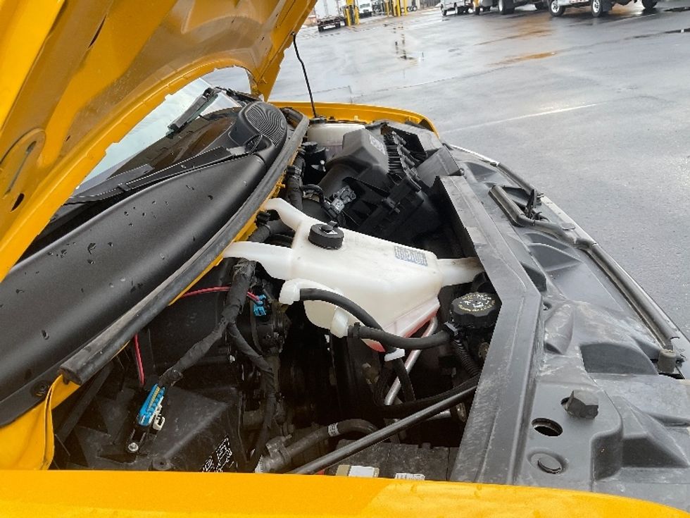 Light Duty Box Truck-Light and Medium Duty Trucks-GMC-2022-Savana G33903-Milwaukee-WI-55,441\n\t\tmiles-$ 36,500 - Image 21