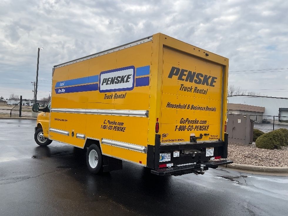 Light Duty Box Truck-Light and Medium Duty Trucks-GMC-2022-Savana G33903-Milwaukee-WI-55,441\n\t\tmiles-$ 36,500 - Image 5