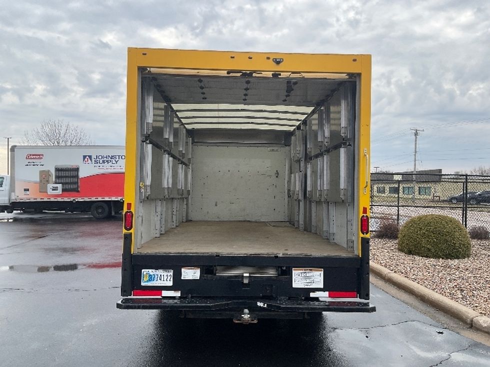 Light Duty Box Truck-Light and Medium Duty Trucks-GMC-2022-Savana G33903-Milwaukee-WI-55,441\n\t\tmiles-$ 36,500 - Image 7