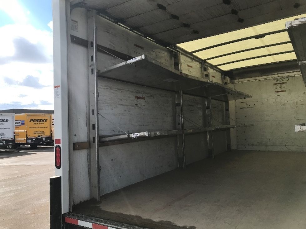 Light Duty Box Truck-Light and Medium Duty Trucks-GMC-2022-Savana G33903-Milwaukee-WI-56,121\n\t\tmiles-$ 43,250 - Image 10