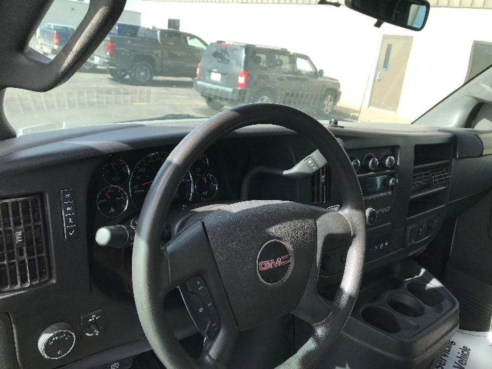 Light Duty Box Truck-Light and Medium Duty Trucks-GMC-2022-Savana G33903-Milwaukee-WI-56,121\n\t\tmiles-$ 43,250 - Image 16