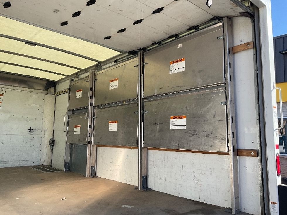 Light Duty Box Truck-Light and Medium Duty Trucks-GMC-2022-Savana G33903-Milwaukee-WI-58,927\n\t\tmiles-$ 39,500 - Image 10