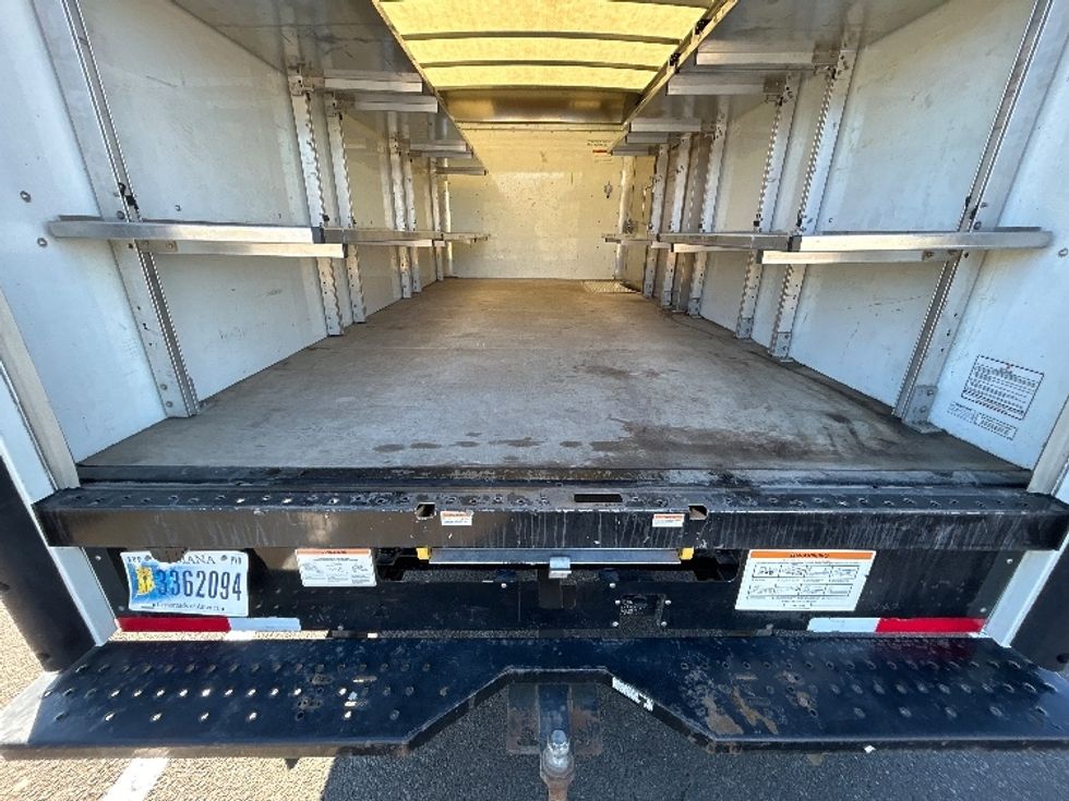 Light Duty Box Truck-Light and Medium Duty Trucks-GMC-2022-Savana G33903-Milwaukee-WI-60,670\n\t\tmiles-$ 40,000 - Image 10