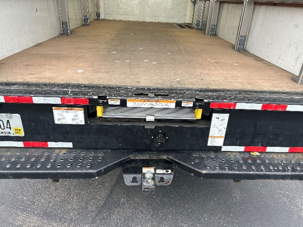Light Duty Box Truck-Light and Medium Duty Trucks-GMC-2022-Savana G33903-Milwaukee-WI-60,758\n\t\tmiles-$ 40,750 - Image 10