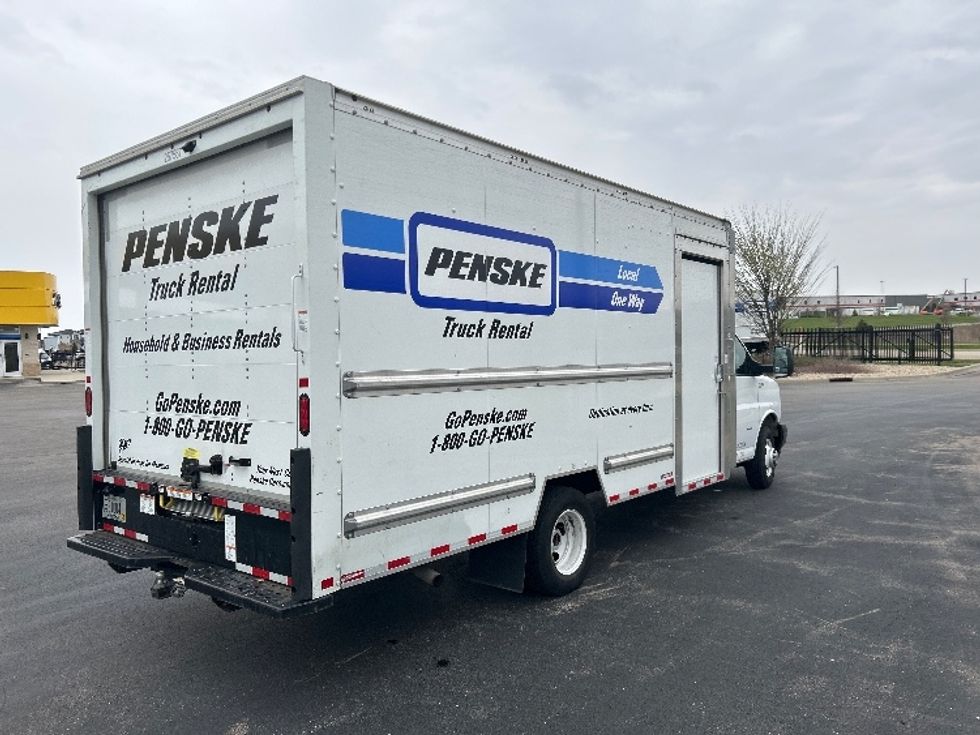 Light Duty Box Truck-Light and Medium Duty Trucks-GMC-2022-Savana G33903-Milwaukee-WI-60,758\n\t\tmiles-$ 40,750 - Image 13