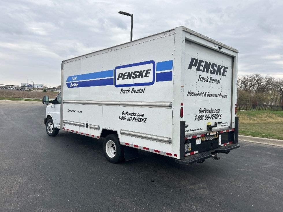 Light Duty Box Truck-Light and Medium Duty Trucks-GMC-2022-Savana G33903-Milwaukee-WI-60,758\n\t\tmiles-$ 40,750 - Image 6