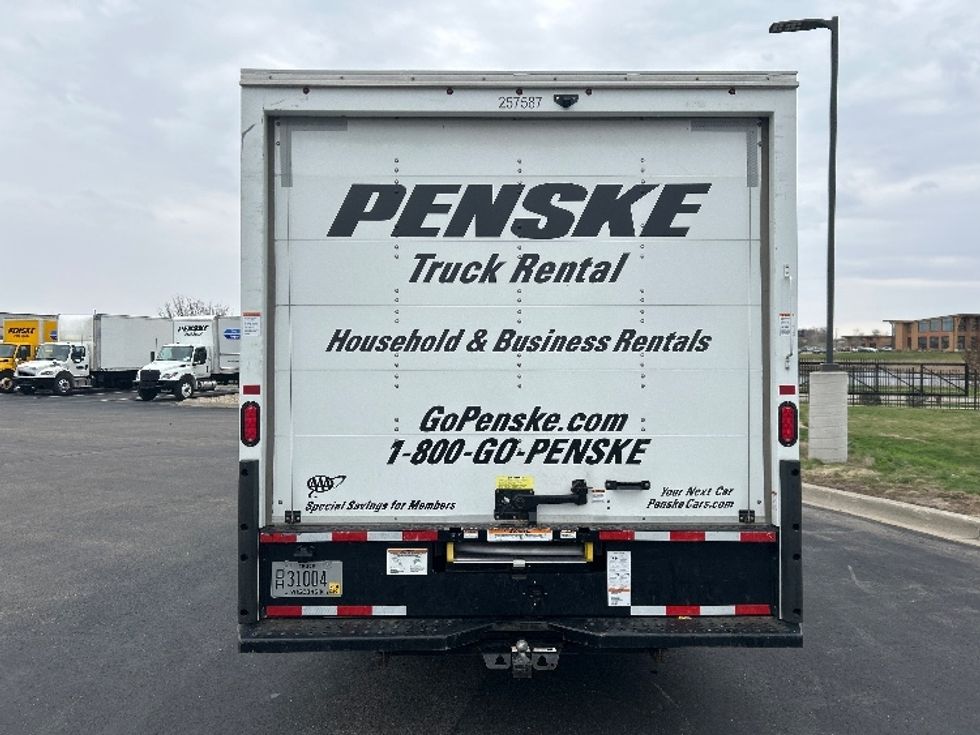 Light Duty Box Truck-Light and Medium Duty Trucks-GMC-2022-Savana G33903-Milwaukee-WI-60,758\n\t\tmiles-$ 40,750 - Image 7