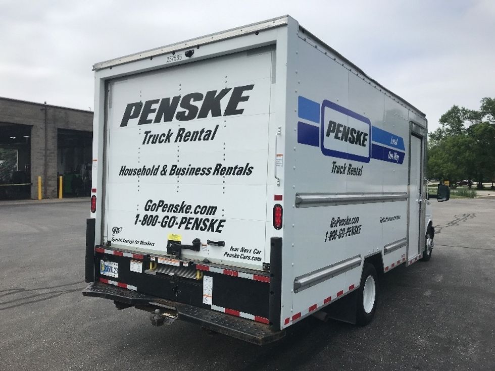 Light Duty Box Truck-Light and Medium Duty Trucks-GMC-2022-Savana G33903-Milwaukee-WI-70,085\n\t\tmiles-$ 38,250 - Image 12