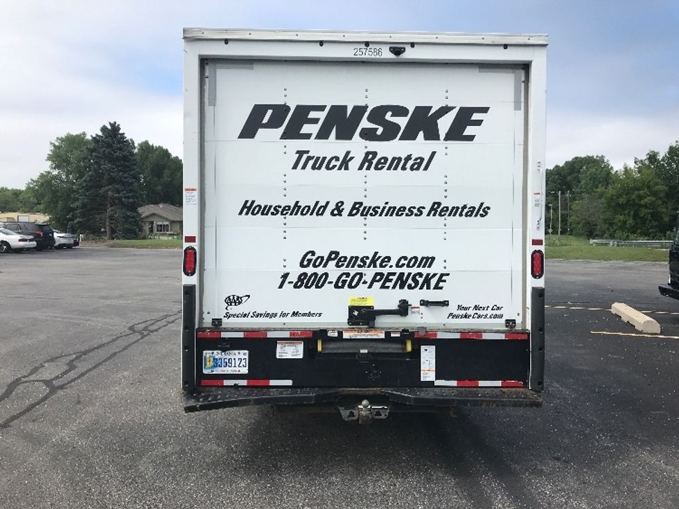 Light Duty Box Truck-Light and Medium Duty Trucks-GMC-2022-Savana G33903-Milwaukee-WI-70,085\n\t\tmiles-$ 38,250 - Image 7