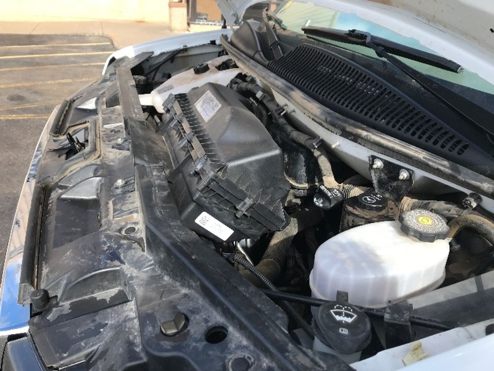 Light Duty Box Truck-Light and Medium Duty Trucks-GMC-2022-Savana G33903-Milwaukee-WI-70,472\n\t\tmiles-$ 38,750 - Image 23