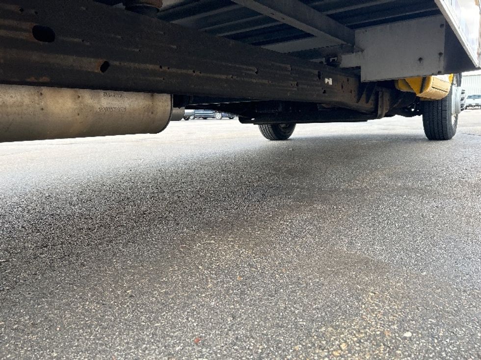 Light Duty Box Truck-Light and Medium Duty Trucks-GMC-2022-Savana G33903-Milwaukee-WI-74,348\n\t\tmiles-$ 31,250 - Image 14