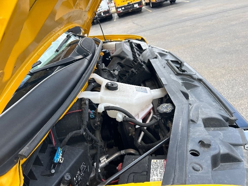 Light Duty Box Truck-Light and Medium Duty Trucks-GMC-2022-Savana G33903-Milwaukee-WI-74,348\n\t\tmiles-$ 31,250 - Image 23