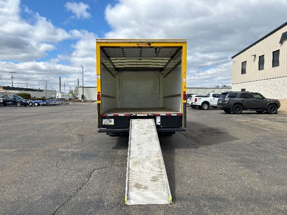 Light Duty Box Truck-Light and Medium Duty Trucks-GMC-2022-Savana G33903-Milwaukee-WI-74,348\n\t\tmiles-$ 31,250 - Image 9