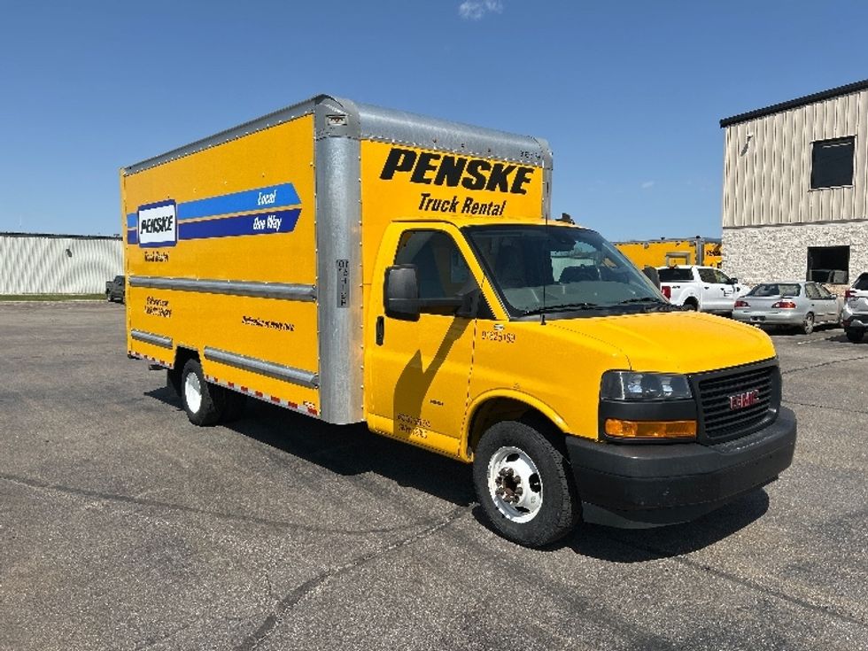 Light Duty Box Truck-Light and Medium Duty Trucks-GMC-2022-Savana G33903-Milwaukee-WI-74,943\n\t\tmiles-$ 30,000 - Image 1