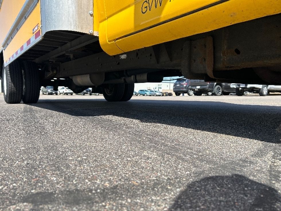 Light Duty Box Truck-Light and Medium Duty Trucks-GMC-2022-Savana G33903-Milwaukee-WI-74,943\n\t\tmiles-$ 30,000 - Image 14