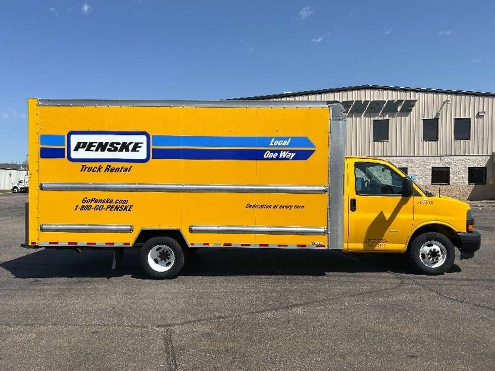 Light Duty Box Truck-Light and Medium Duty Trucks-GMC-2022-Savana G33903-Milwaukee-WI-74,943\n\t\tmiles-$ 30,000 - Image 15