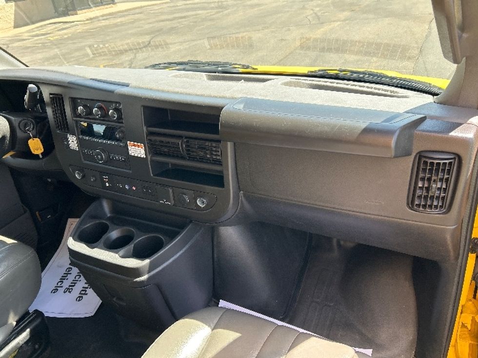 Light Duty Box Truck-Light and Medium Duty Trucks-GMC-2022-Savana G33903-Milwaukee-WI-74,943\n\t\tmiles-$ 30,000 - Image 21