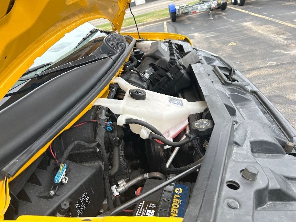 Light Duty Box Truck-Light and Medium Duty Trucks-GMC-2022-Savana G33903-Milwaukee-WI-76,614\n\t\tmiles-$ 31,000 - Image 23