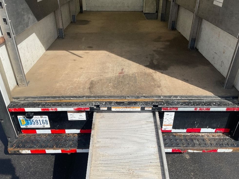 Light Duty Box Truck-Light and Medium Duty Trucks-GMC-2022-Savana G33903-Milwaukee-WI-77,510\n\t\tmiles-$ 37,500 - Image 10