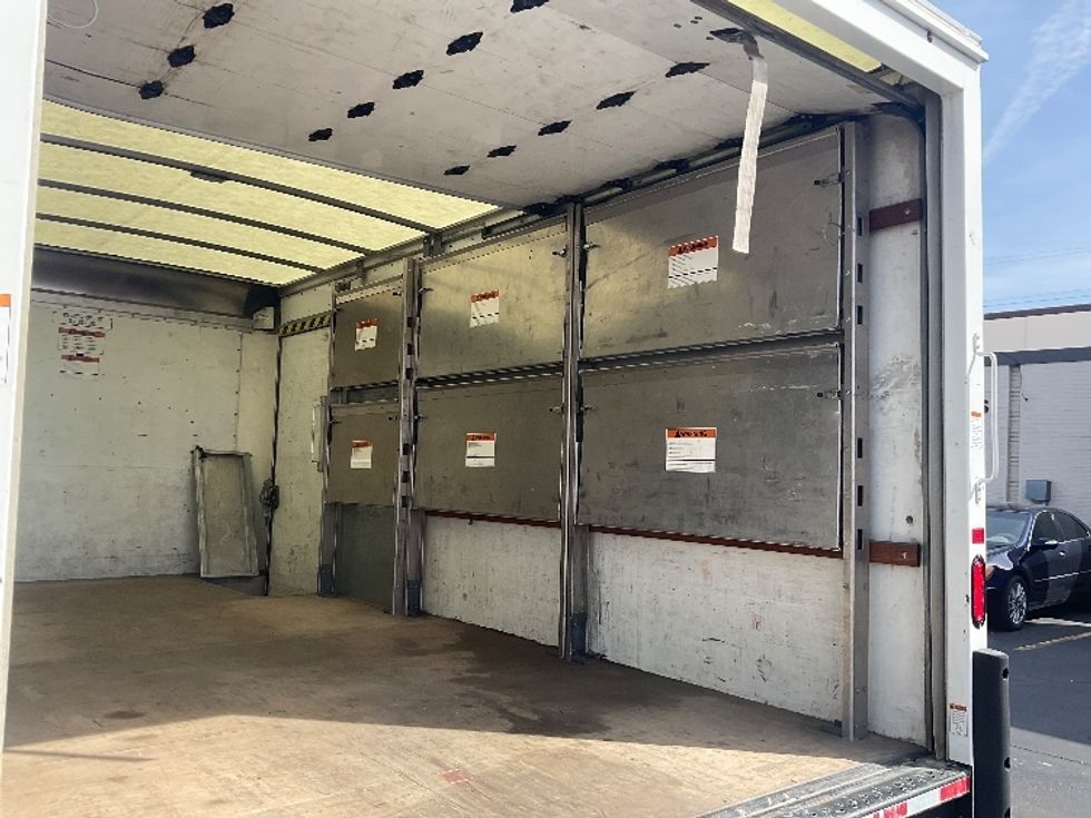 Light Duty Box Truck-Light and Medium Duty Trucks-GMC-2022-Savana G33903-Milwaukee-WI-77,510\n\t\tmiles-$ 37,500 - Image 12